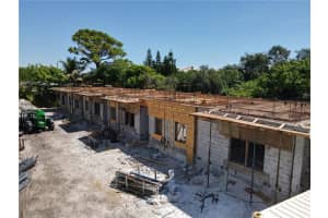 211 SE 4th St, Hallandale Beach, FL 33009, Sold 02/11/22