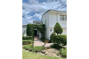 6453 Pond Apple Rd, Boca Raton, FL 33433, Sold 08/03/21