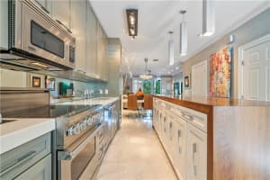 1844 N Dixie Hwy, Fort Lauderdale, FL 33305, Sold 09/30/21