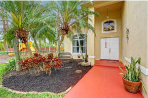 14594 Via Tivoli Ct, Davie, FL 33325, Sold 05/17/21