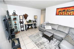 5338 NE 6th Ave #7a, Fort Lauderdale, FL 33334, Sold 09/15/21
