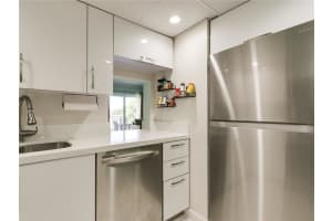 3909 N Ocean Blvd, Fort Lauderdale, FL 33308, Sold 06/03/21