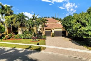 10642 Versailles Blvd, Wellington, FL 33449, Sold 08/31/21