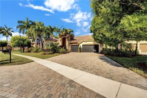 10642 Versailles Blvd, Wellington, FL 33449, Sold 08/31/21