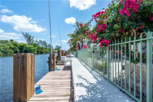 2933 Hidden Harbour St, Fort Lauderdale, FL 33312, Sold 05/28/21
