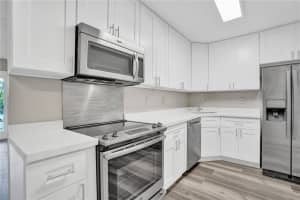 1951 NE 2nd Ave, Wilton Manors, FL 33305, Sold 07/30/21