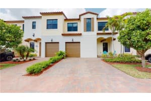 120 NW 209th Trail, Pembroke Pines, FL 33029, Sold 08/31/21