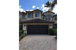 812 W Village Cir, Davie, FL 33325, Sold 06/30/21