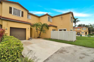 2110 SW 102nd Ave, Pembroke Pines, FL 33025, Sold 05/26/21