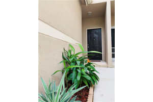 1291 Sorrento Dr, Weston, FL 33326, Sold 05/27/21