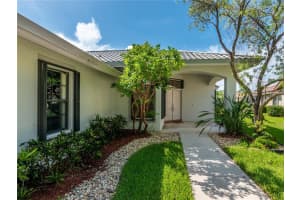 829 Hampton Ct, Weston, FL 33326, Sold 06/10/21