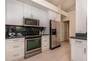 829 Hampton Ct, Weston, FL 33326, Sold 06/10/21