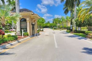 542 NW 118th Ave, Coral Springs, FL 33071, Sold 07/01/21