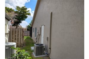 10130 NW 32nd St, Sunrise, FL 33351, Sold 05/17/21
