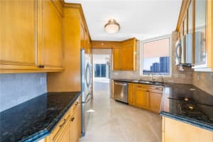 3370 NE 190th St, Miami, FL 33180, Sold 07/16/21