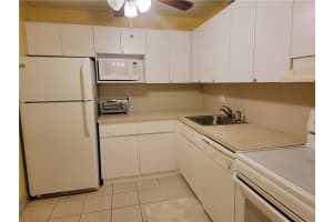 8120 SW 24th St, North Lauderdale, FL 33068, Sold 07/02/21