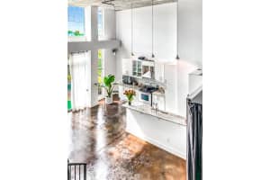 185 NE 4th Ave APT 311, Delray Beach, FL 33483, Sold 09/01/21