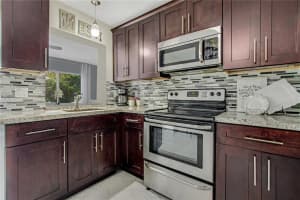 7004 NW 95th Ave, Tamarac, FL 33321, Sold 05/28/21