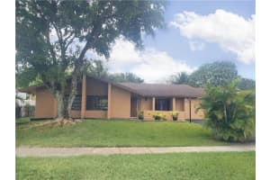 10446 SW 52nd St, Cooper City, FL 33328, Sold 06/10/21