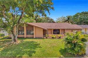 10446 SW 52nd St, Cooper City, FL 33328, Sold 06/10/21