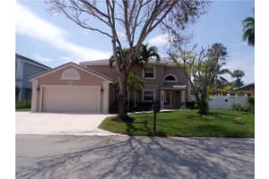 4754 NW 7th St, Deerfield Beach, FL 33442, Sold 06/04/21