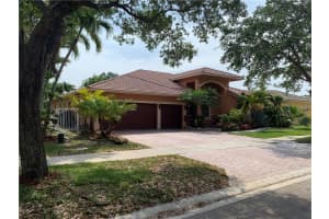 MLS# F10281289, Hollywood, Florida 33024
