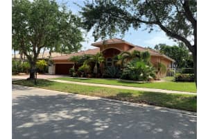 MLS# F10281289, Hollywood, Florida 33024