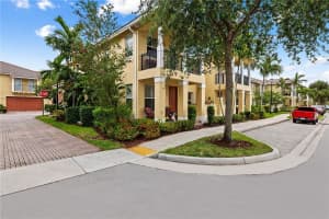 4680 Mimosa Pl, Coconut Creek, FL 33073, Sold 06/04/21