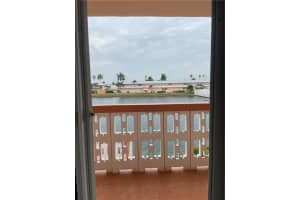 800 SW 10th Terrace #21t, Hallandale Beach, FL 33009, Sold 11/30/21