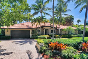 1330 E Lake Dr, Fort Lauderdale, FL 33316, Sold 06/11/21