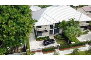 2200 NE 33rd Ave, Fort Lauderdale, FL 33305, Sold 06/28/21