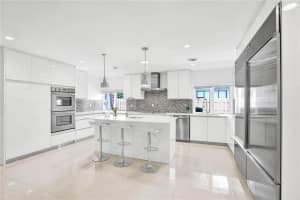 34 Cayuga Rd, Sea Ranch Lakes, FL 33308, Sold 10/29/21