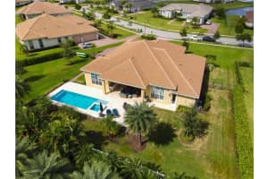 5412 S Sterling Ranch Cir, Davie, FL 33314, Sold 06/07/21