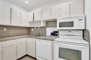 8260 SW 24th St, North Lauderdale, FL 33068, Sold 07/29/21