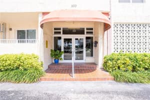 200 S Birch Rd, Fort Lauderdale, FL 33316, Sold 06/10/21
