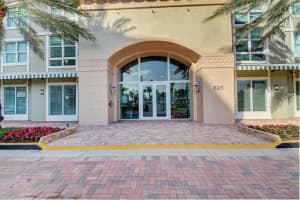 625 Casa Loma Blvd, Boynton Beach, FL 33435, Sold 06/09/21