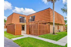 11863 SW 9th Ct, Davie, FL 33325, Sold 06/22/21
