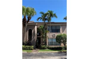 2736 S University Dr, Davie, FL 33328, Sold 06/01/21
