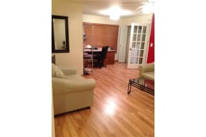 2736 S University Dr, Davie, FL 33328, Sold 06/01/21