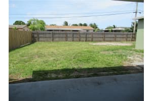 211 NW 39th Ct, Pompano Beach, FL 33064, Sold 08/03/21