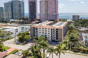 2029 N Ocean Blvd, Fort Lauderdale, FL 33305, Sold 06/14/21