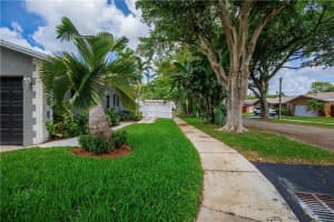 815 NW 76th Terrace, Plantation, FL 33324, Sold 06/18/21