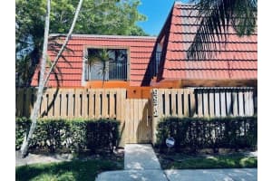 9972 NW 6th Ct, Plantation, FL 33324, Sold 06/18/21