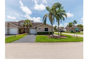1249 W Lakes Dr, Deerfield Beach, FL 33442, Sold 06/04/21