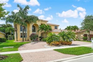 9546 Campi Dr, Lake Worth, FL 33467, Sold 10/29/21