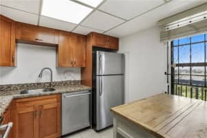 3301 N Country Club Dr, Miami, FL 33180, Sold 07/31/21
