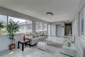 329 SE 3rd St #501t, Hallandale Beach, FL 33009, Sold 12/13/21