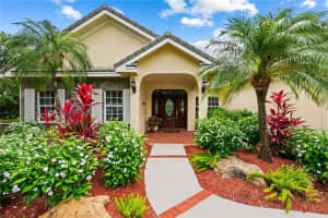 13101 SW 33rd Ct, Davie, FL 33330, Sold 08/27/21