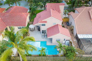 9421 NW 18th Dr, Plantation, FL 33322, Sold 07/05/21