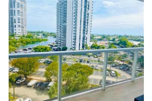 3731 N Country Club Dr, Aventura, FL 33180, Sold 07/09/21